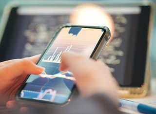 Proceso transparente de retirada y transferencia de fondos comprobado por un inversor